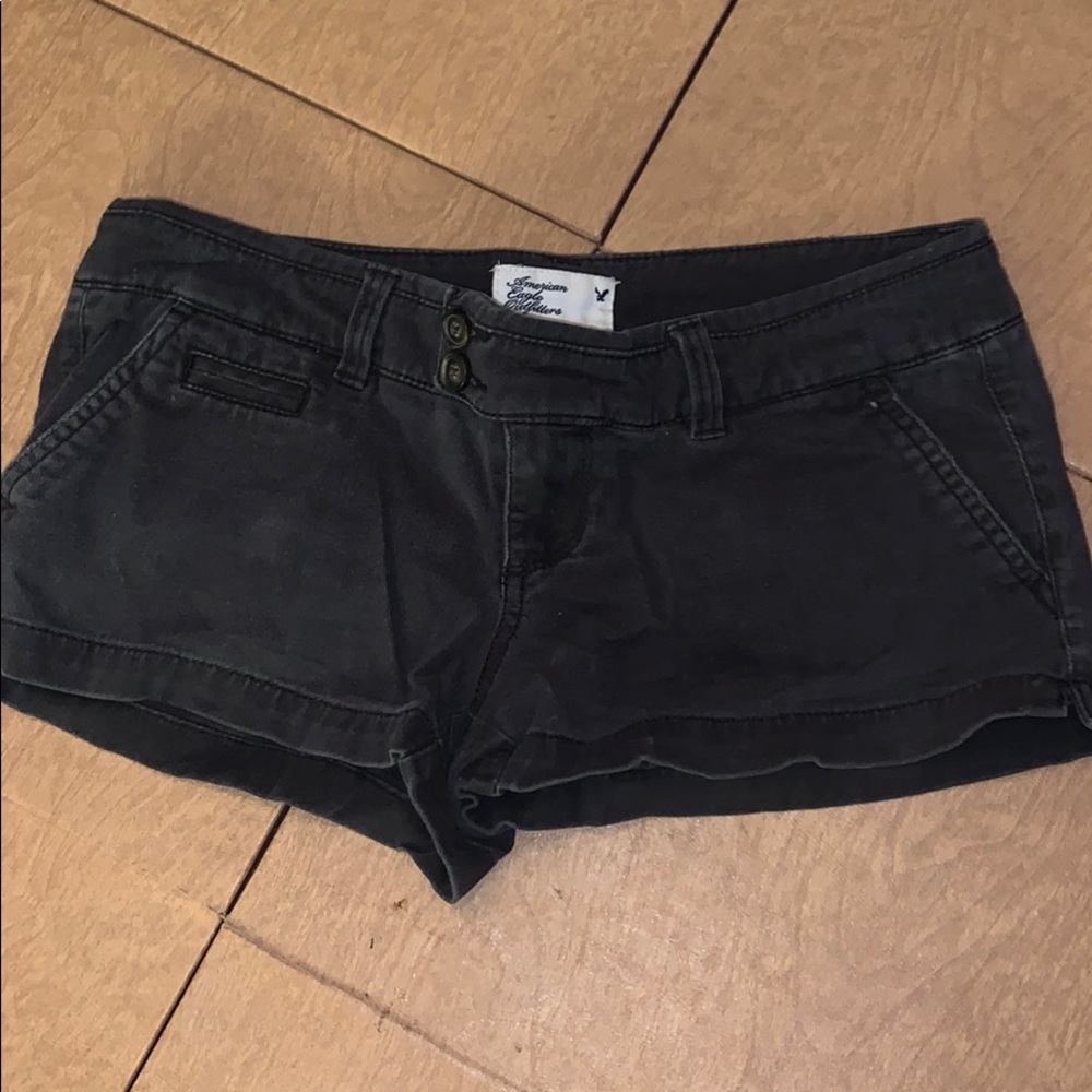 American Eagle black shorts